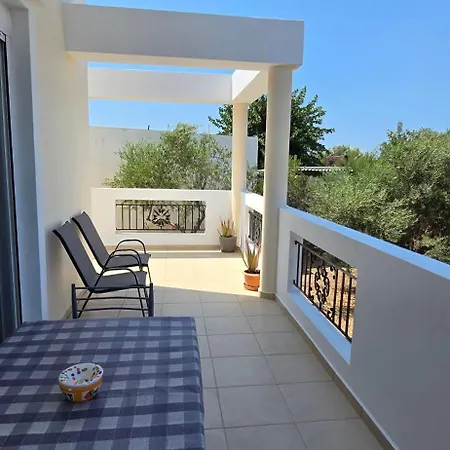 Semesterbostad Olive Paradise Maison